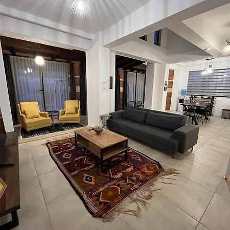 Derya Agullu * Каш